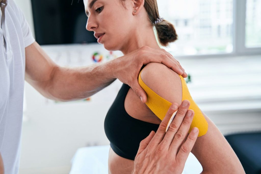 Chiropractor vs Physiotherapy: Which Is Right for You?